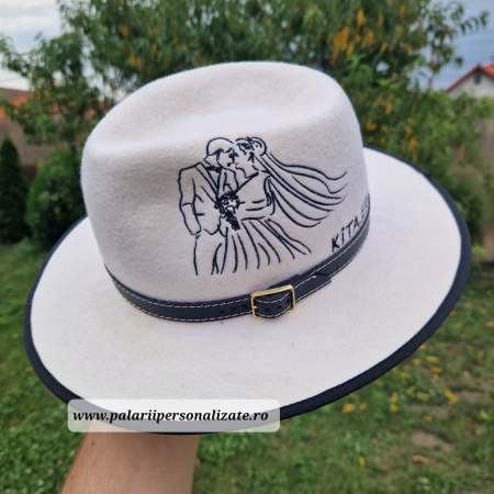 Pălărie albă cu mire și mireasă + Nume [2]