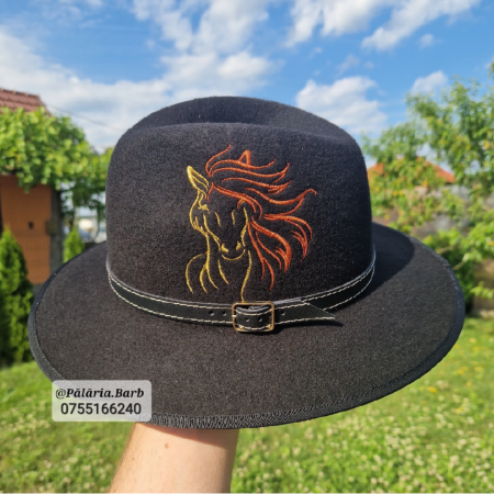 Pălărie neagră "Cal cu coamă" [2]