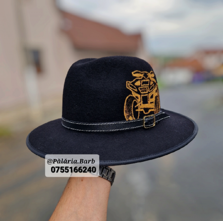 Pălărie neagră cu ATV pictat [1]