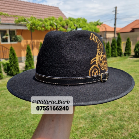 La Cerecrea Clienților - Pălărie neagră cu motocross pictat