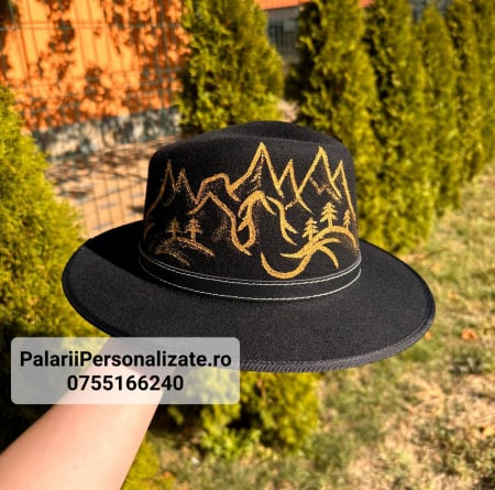 Pălării Personalizate - Pălărie neagră cu peisaj montan