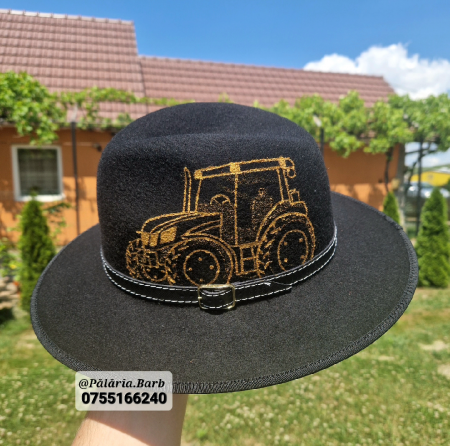 Pălărie neagră cu tractor FENDT pictat [2]