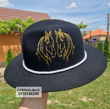 Pălărie neagră DAMĂ cu 2 cai cusuți [2]