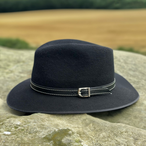 Pălării Simple - Pălărie neagră, unisex cu bor drept