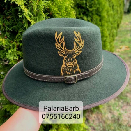 Pălării de Vânătoare - Pălărie verde cu un cerb pictat