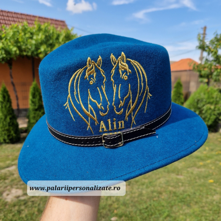 Pălărie albastră "Parlamentară" cu 2 cai cusuți + nume [2]
