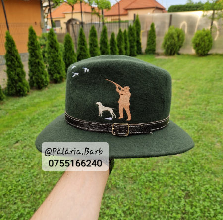 Pălării Personalizate - Pălărie verde "Parlamentară" cusută cu temă de vânătoare