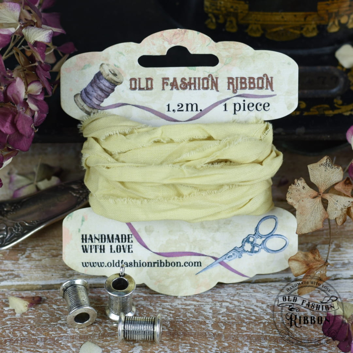 panglica-in-vintage-galben-old-fashion-01.jpg [1]