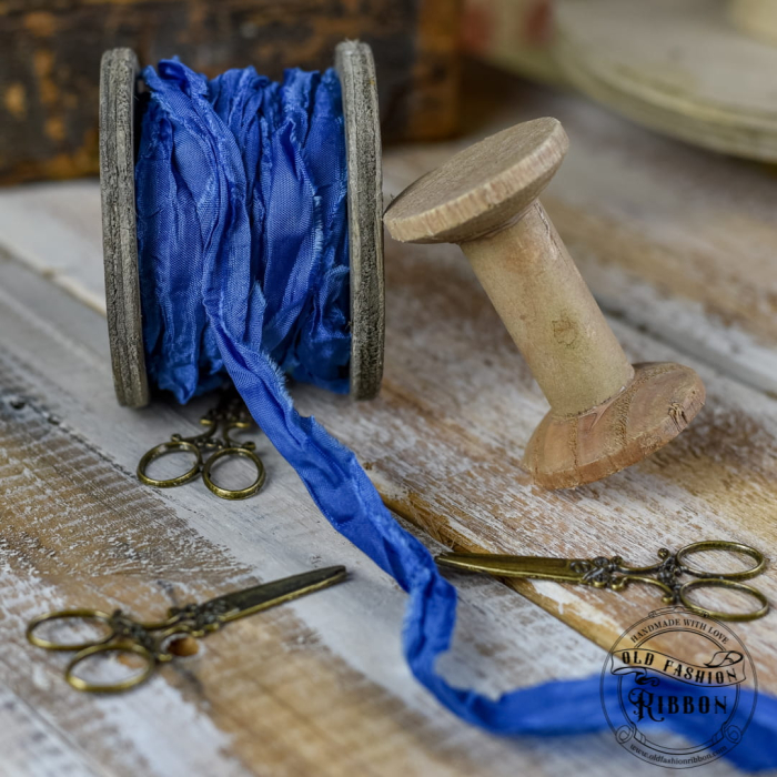 panglica-vintage-albastru-old-fashion-1-2m-1.jpg [1]