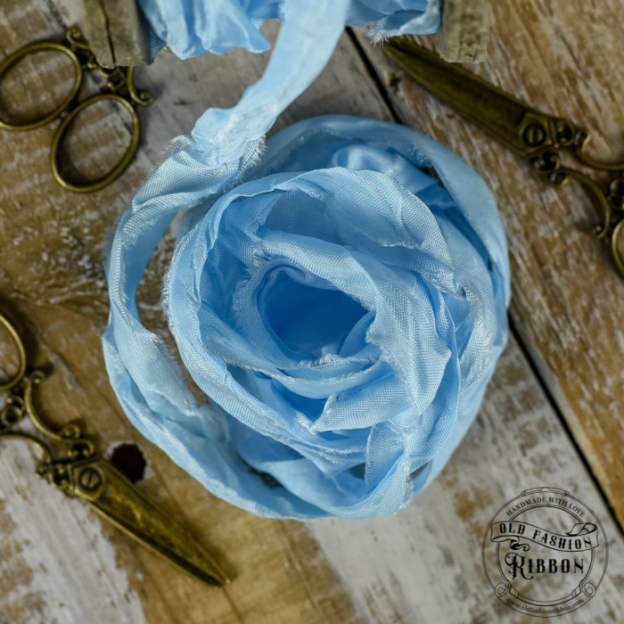 panglica-vintage-bleu-old-fashion-1.jpg [2]