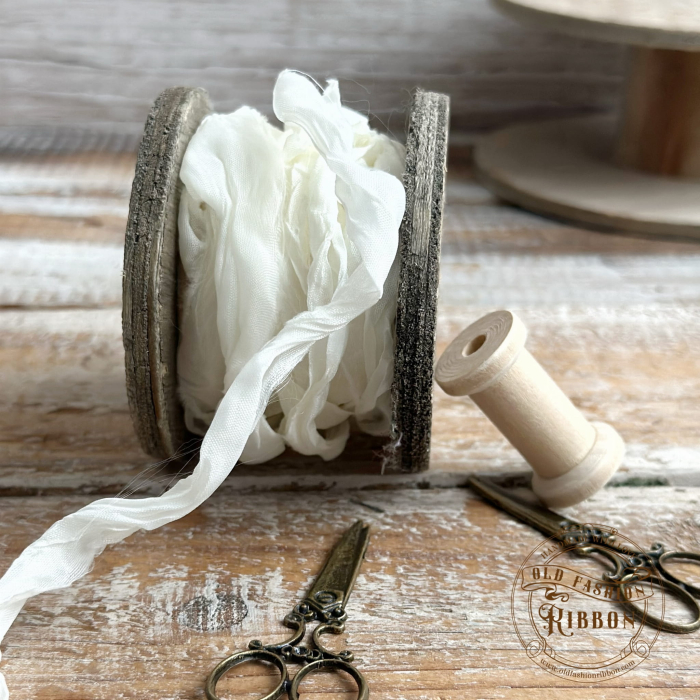 panglica-vintage-crem-old-fashion-1.jpg [2]