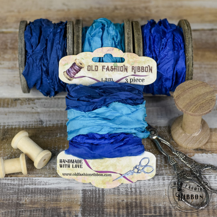 set-3-panglici-vintage-albastru-old-fashion.jpg [1]