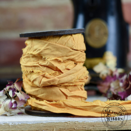 panglica-in-vintage-galben-mustar-ambalaj.jpg [1]