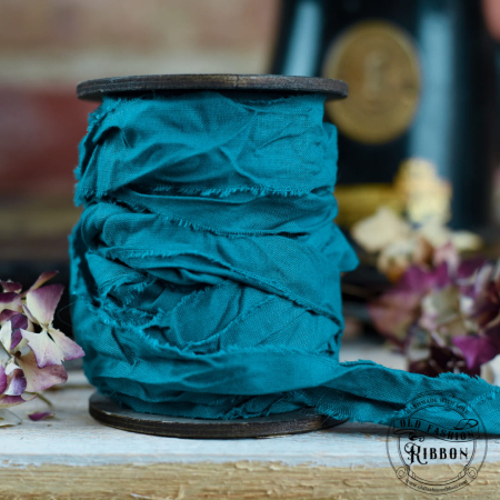 Old Fashion Ribbon – Panglici & Seturi Vintage - panglica-in-vintage-verde-smarald-old-fashion-01.jpg