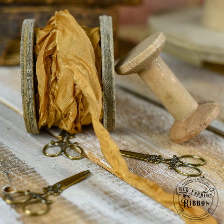 Panglici Satinate cu Aspect Vintage - panglica-vintage-bronz-auriu-old-fashion-1-2m-1.jpg