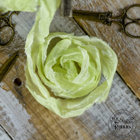 panglica-vintage-galben-lamaie-old-fashion-bobina-1.jpg [1]