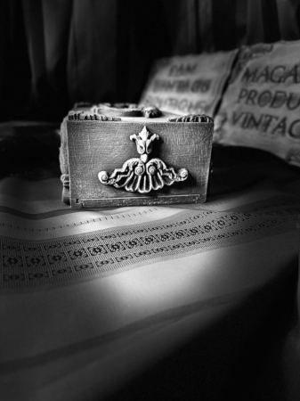 Suport de șervețele din lemn, unicat, decorat manual [8]