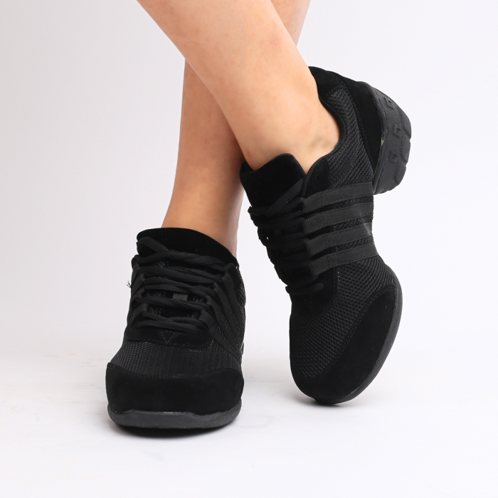 SNEAKERS [8]