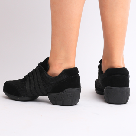 SNEAKERS [6]