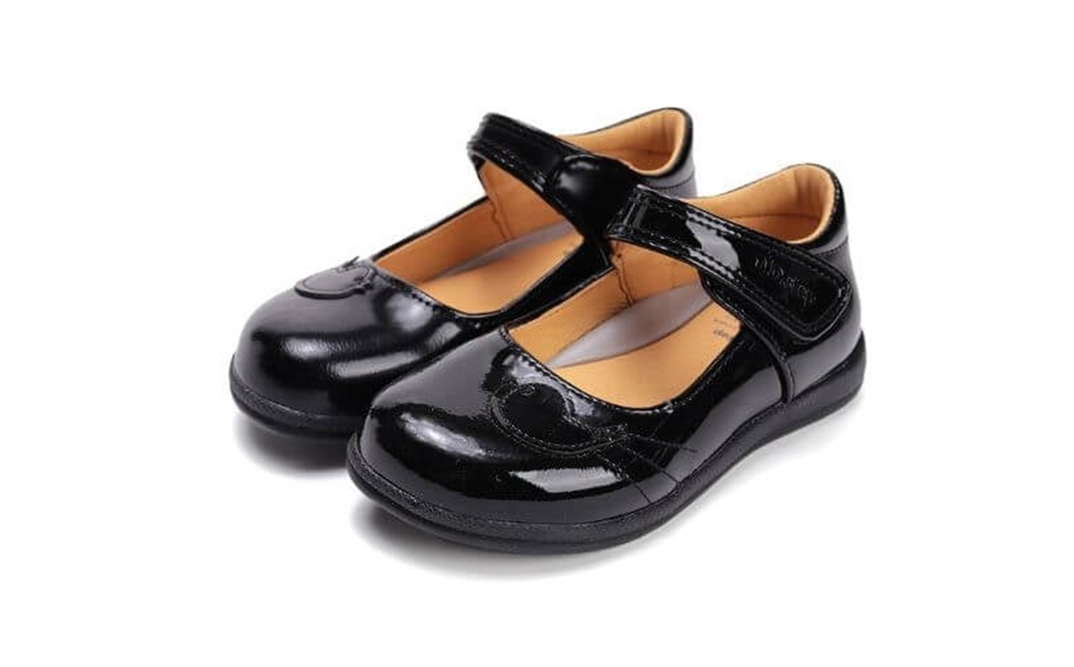 Pantofiori de ocazie pentru copii: ghid complet pentru părinți