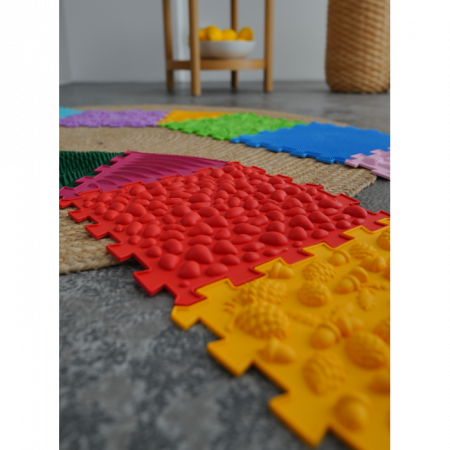 Covoras de masaj Ortek Dinozauri Puzzle-uri 10 elemente + 6 triunghiuri [10]