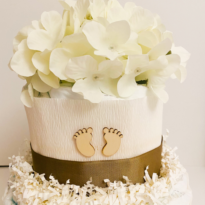 Tort de Scutece Pampers pe Două Nivele – Cadoul Perfect pentru Nou-Născuți [4]