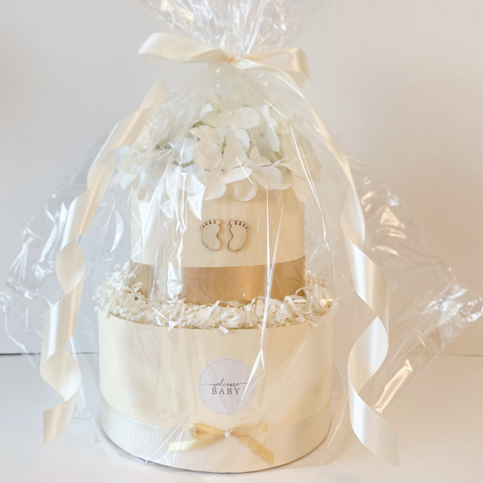 Tort de Scutece Pampers pe Două Nivele – Cadoul Perfect pentru Nou-Născuți [6]