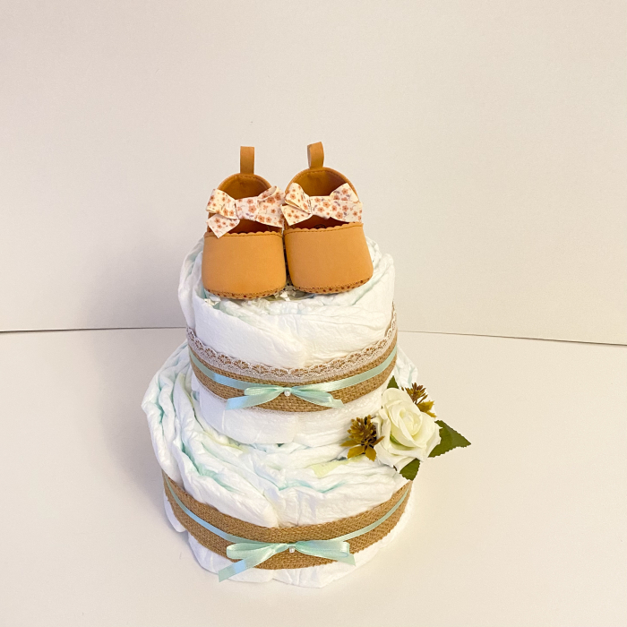 Tort din scutece Pampers pentru fetiță – Îmbrățișări Călduroase [2]