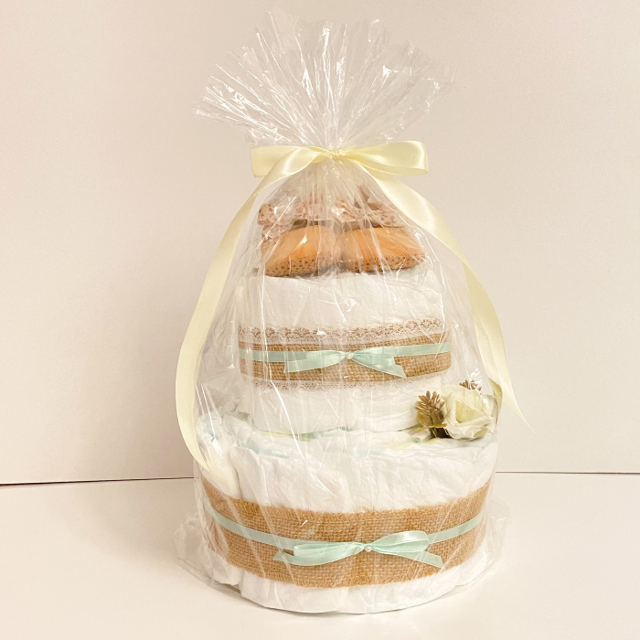 Tort din scutece Pampers pentru fetiță – Îmbrățișări Călduroase [4]