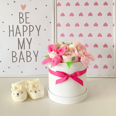 Cutii cadou pentru bebeluși - Primii pași cu Minnie – Cutie cadou bebeluși fetiță 8 piese Primark, colecția Minnie