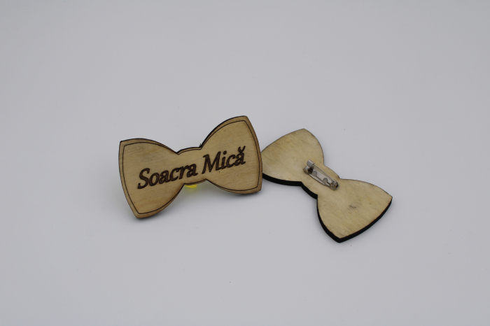 Cocarde papion lemn - Soacra Mica [1]