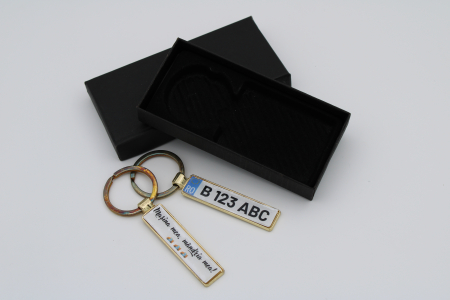 Brelocuri personalizate - Breloc metalic personalizat AUTO auriu