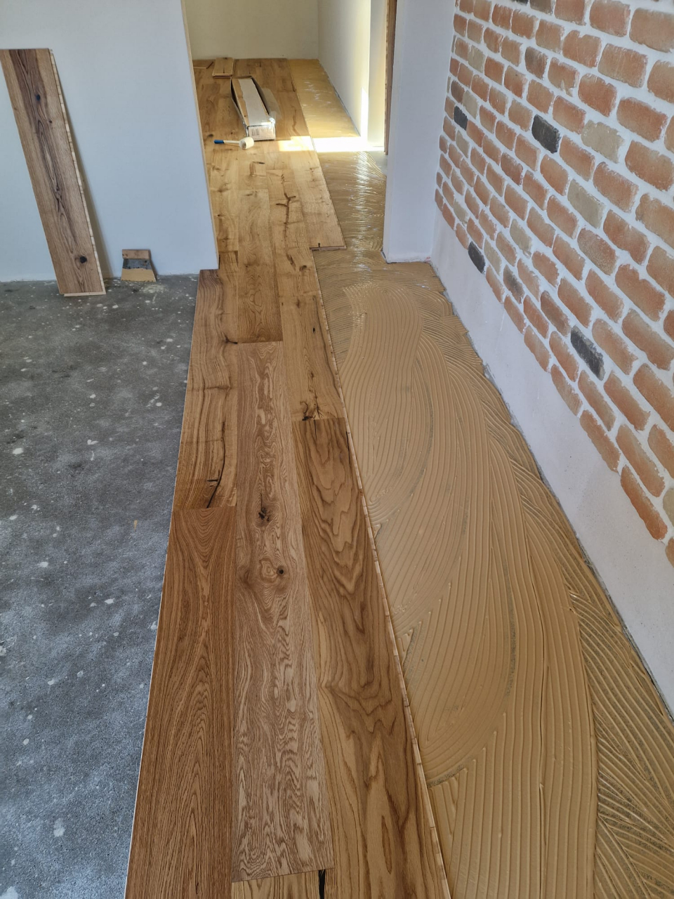 PL02- Parchet triplu stratificat stejar monolamela, periat adanc, 14/3x190x1900mm, Rustic, Uleiat, CULOARE NATUR [3]