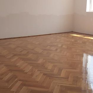 Chit - Lacuire Parchet pe baza de APA