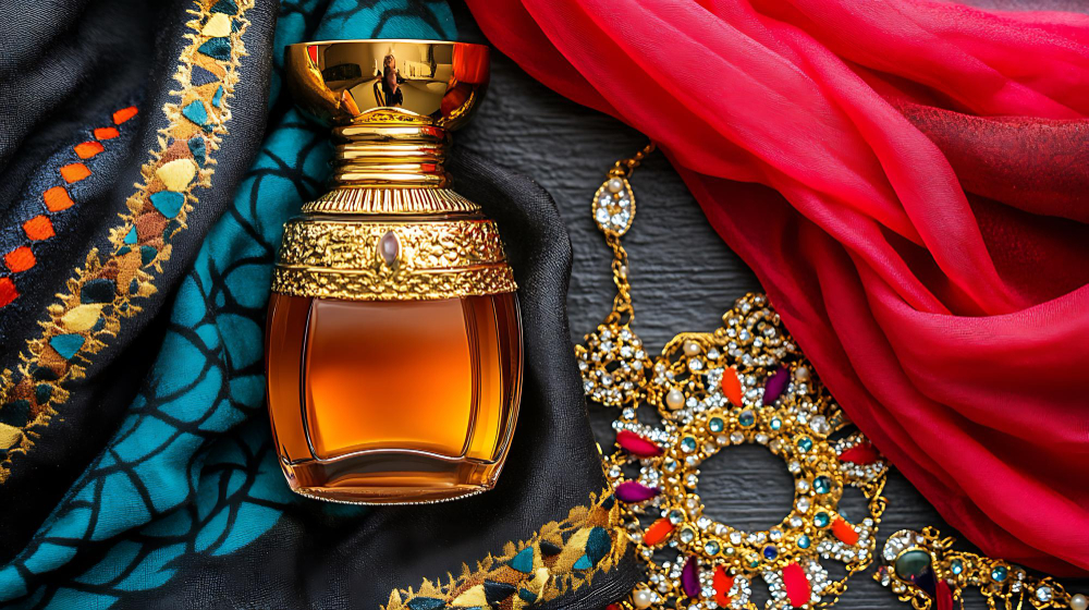 De ce parfumurile orientale persistă mai mult decât cele clasice