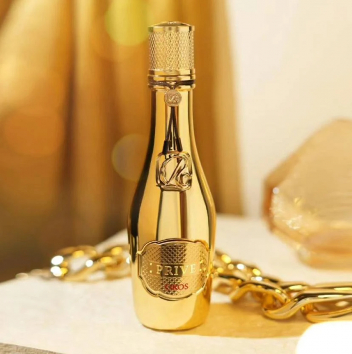Prive Oros de la Riiffs este un parfum arabesc unisex, 100ml, cu cafea, iasomie și tonka, o aromă floral-gurmandă, dulce și rafinată, inspirată din Good Girl. [3]