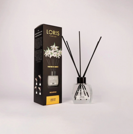 Loris - Crin Alb de la Loris este un odorizant de cameră de 120ml cu aromă florală delicată, într-o compoziție proaspătă și elegantă, ce aduce rafinamentul crinilor albi în orice ambient.