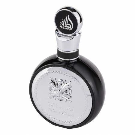 Fakhar Man de la Lattafa este un parfum arabesc pentru bărbați, 100ml, cu aroma de bergamotă, lavandă și ambroxan, are o compoziție fresh-condimentată și elegantă. [2]
