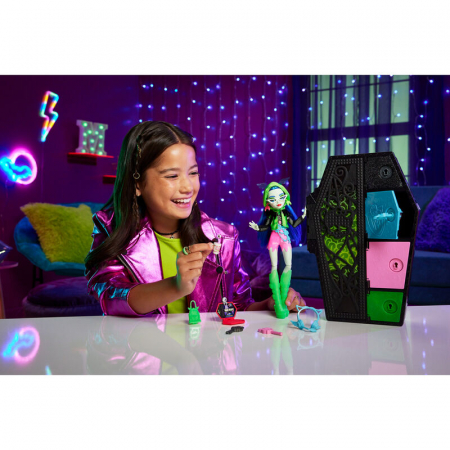 Papusa Monster High Skulltimate Secrets Neon Frights Ghoulia 25cm [2]