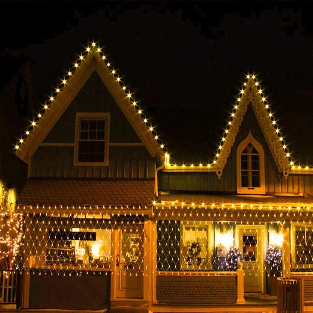 Plasa - Instalatie Craciun, Tip Plasa, IP 44, 27 x 1 m, 1120 LED-uri, Alb cald, 8 jocuri de lumini, Transformator cu telecomanda, Interconectabila, Prelungitor 5 m inclus, Fir transparent, Flippy