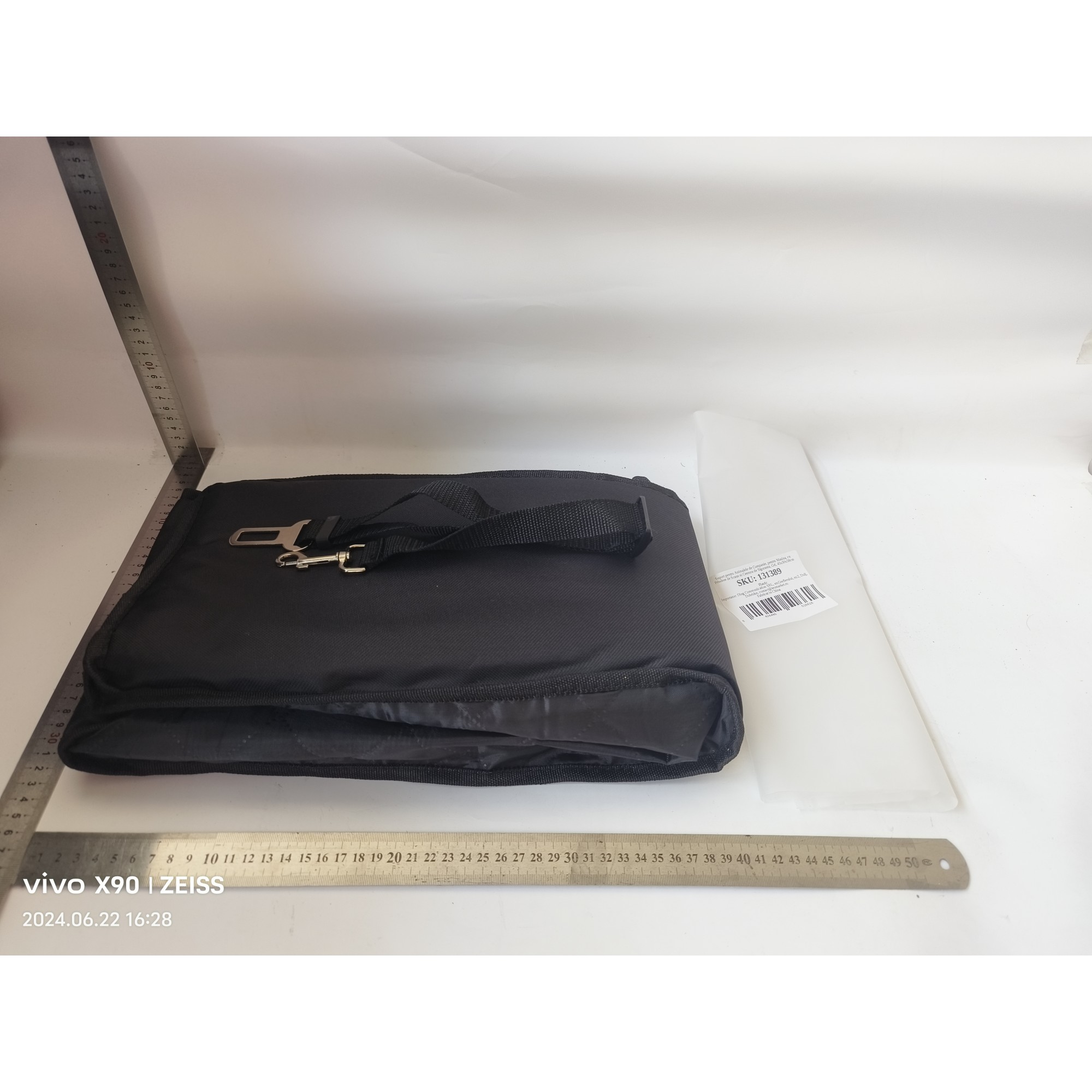 Suport pentru Animalele de Companie,  , pentru Masina, cu Prindere de Scaun si Centura de Siguranta, 45x43x60cm, Gri [2]