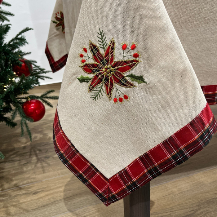 Fata de Masa Flippy, Material In Brodat, cu Motive Florale de Craciun, 85 x 85 cm, Crem [4]