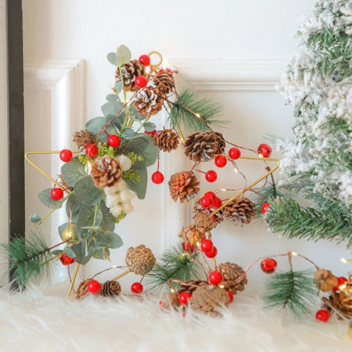 Instalatie Craciun cu baterii, 2 metri, 20 LED-uri tip Ace, conuri de pin si clopotei, Alb Cald, Flippy [7]