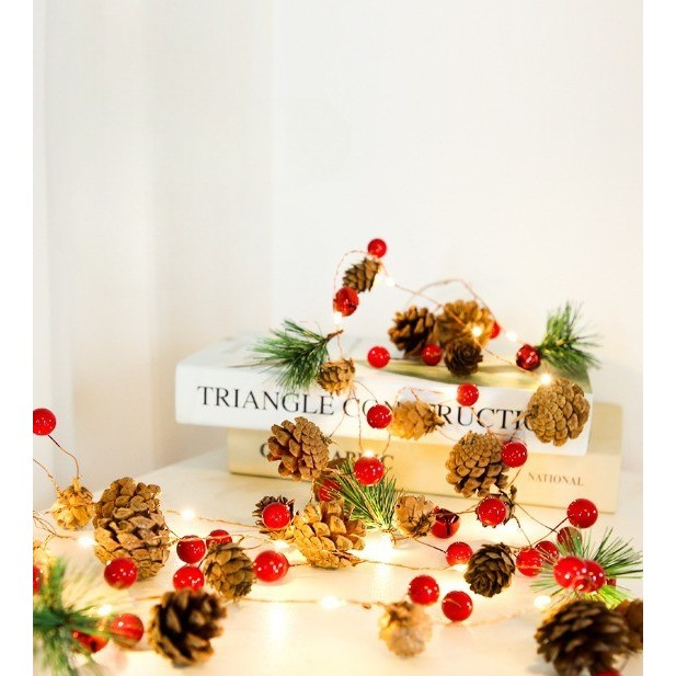 Instalatie Craciun cu baterii, 2 metri, 20 LED-uri tip Ace, conuri de pin si clopotei, Alb Cald, Flippy [3]