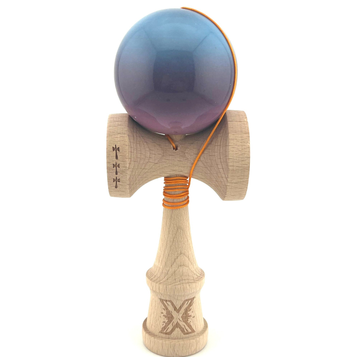 Kendama X Originala, Profesionala, Flippy, Big Cups V2, Super Sticky cu Cupe Mari, din lemn 18 cm, Rulment Metalic cu Ata 55 cm, Albastru/Mov/Roz [1]