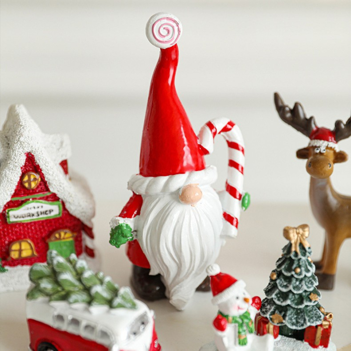 Ornament de Craciun din Rasina pentru Decor, Flippy, Model Spiridus, Decoratiune de Birou pentru Craciun, 14.5 x 7 x 5 cm, Rosu Alb [2]