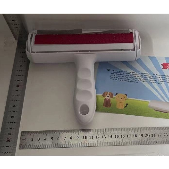 Rola pentru Parul de Animale,  , cu Maner 19x19x6cm, Alb/Rosu [2]