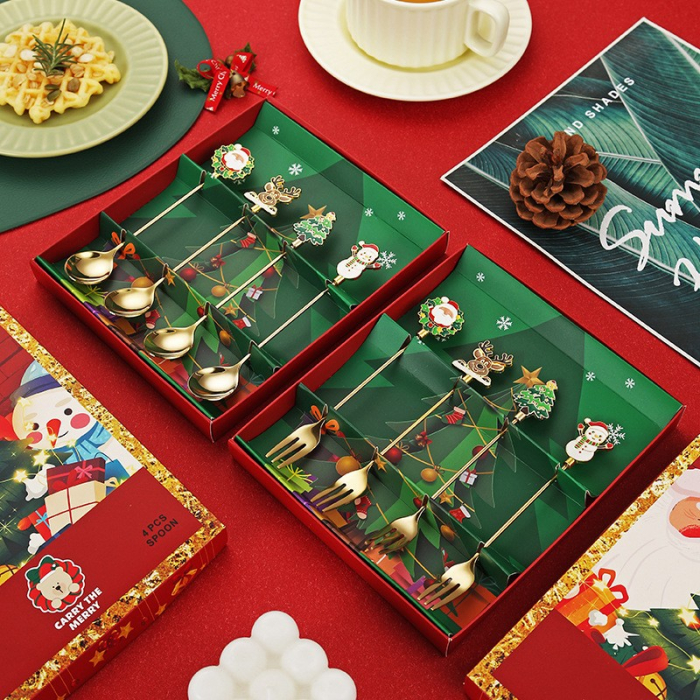 Set 4 Lingurite, Flippy, Tema Craciun, Model Carry The Merry, 4 Modele, din Otel Inoxidabil, 19.5 x 16 x 2 cm, Multicolor [4]