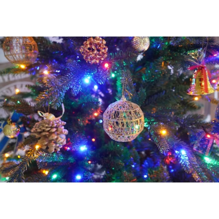 Set brad artificial de Craciun si elemente decorative, Becuri led incluse in ramuri, pentru interior/exterior, inaltime 180 cm, diametru 128 cm, 1246 ramuri, Flippy, verde, suport metalic inclus [5]