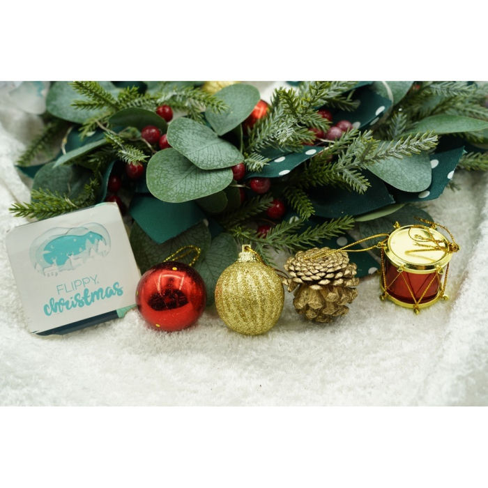 Set de 20 ornamente de brad, Flippy, de tip Glob, Multicolor, din polistiren, cu finisaj sclipitor , cutie  4  cm adancime x 20  cm lungime x 16  cm inaltime [8]